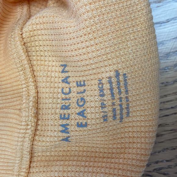 American Eagle Hey Baby Crop Mock Neck NWOT - Picture 6 of 6